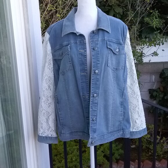 Chico’s Denim Jacket Medium Wash with Lace Chico's size 3 or XL - Picture 2 of 8